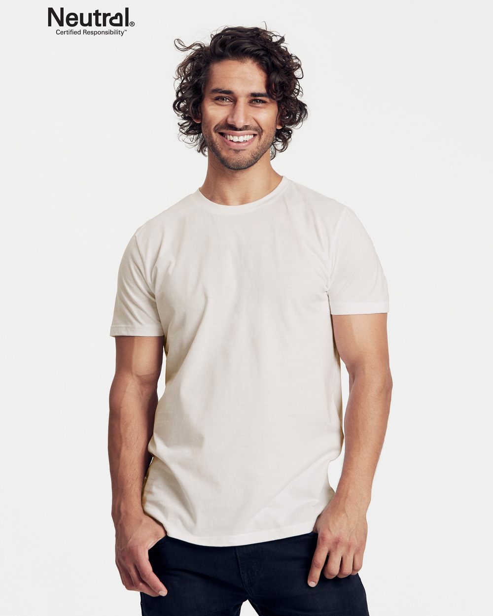 Naturhvit slightly fitted t skjorte 100 % økologisk bomull Hvit slightly fitted t skjorte 100 % økologisk bomull
