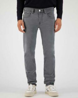 MUD jeans - Regular Dunn - Grå jeans i resirkulert og økologisk bomull » Etiske & økologiske klær » Grønt Skift