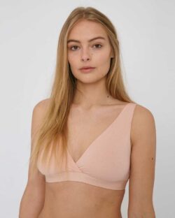 Lys rosa basic bralette i Tencel™️ lyocell » Etiske & økologiske klær » Grønt Skift