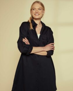Oversized svart skjorte - 100 % økologisk bomull » Etiske & økologiske klær » Grønt Skift