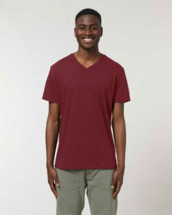 Burgunder t-skjorte med v-hals - 100 % økologisk bomull » Etiske & økologiske klær » Grønt Skift