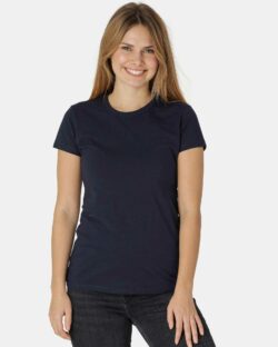 Mørkeblå slightly fitted t-skjorte - 100 % økologisk bomull » Etiske & økologiske klær » Grønt Skift