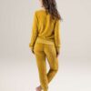 Okergul frotté-pysjamas i 100 % økologisk bomull » Etiske og økologiske klær » Grønt Skift